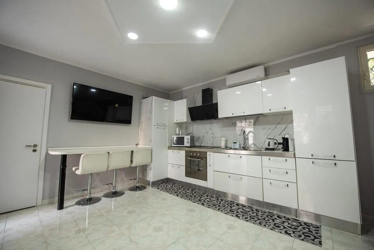 Materdei Metro Apartment Neapol