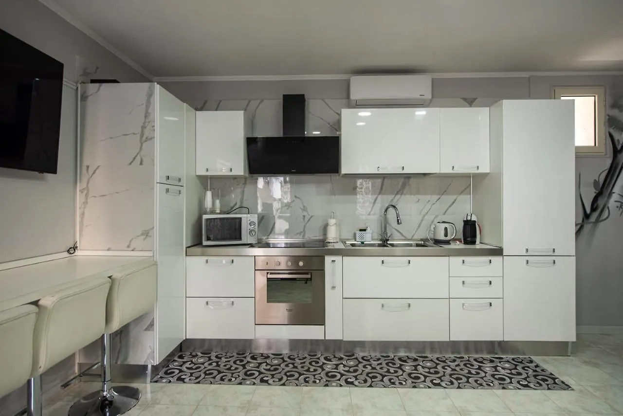 Materdei Metro Apartment Naples